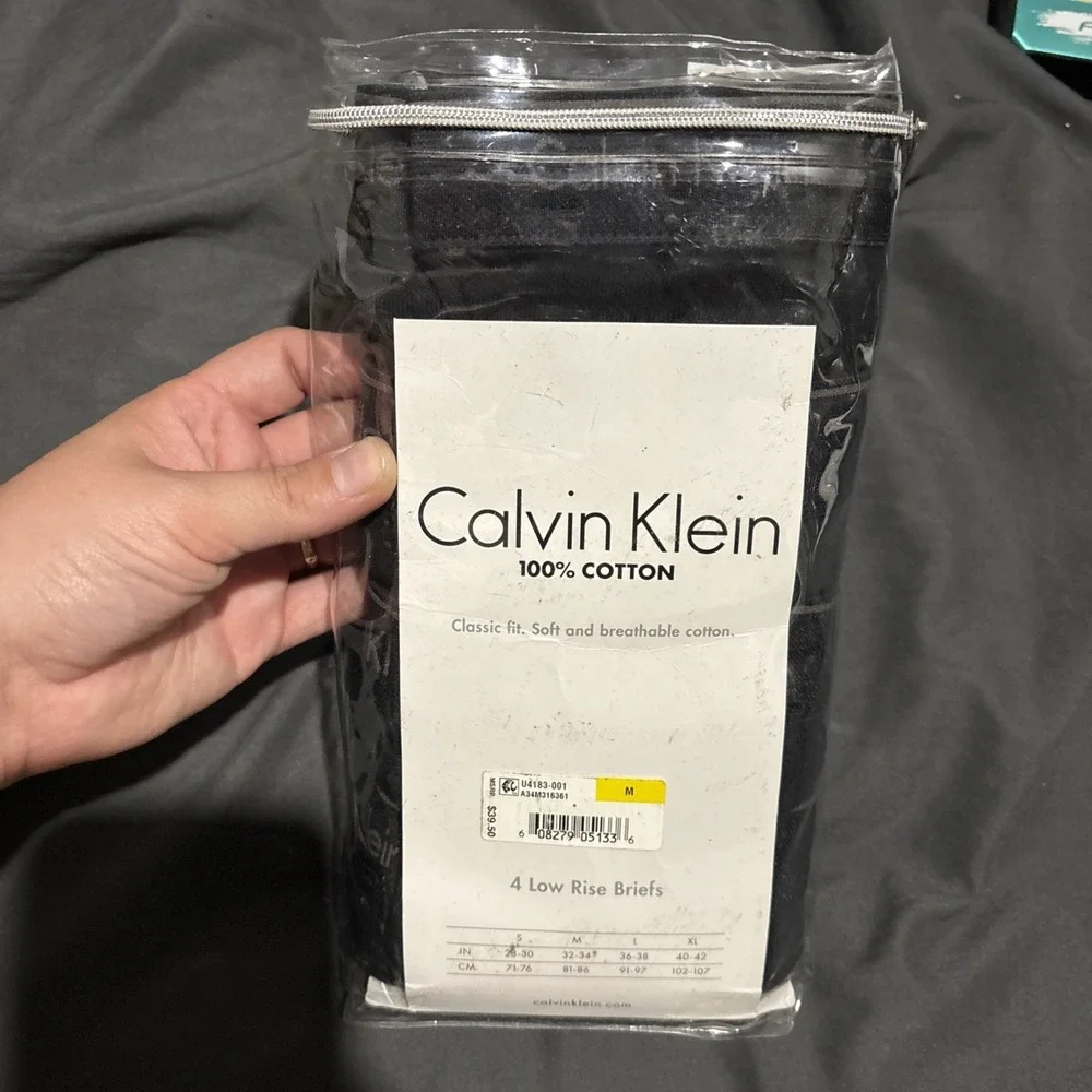Calvin Klein Low Rise Briefs Mens Medium 4 Pack Hip Cotton Classic Fit U4183-001